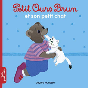 Petit ours brun et son petit chat