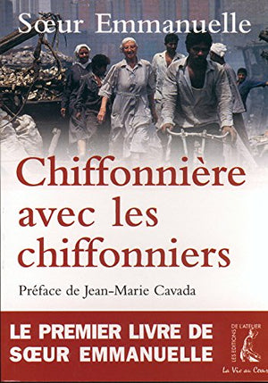 Chiffonnière avec les chiffonniers