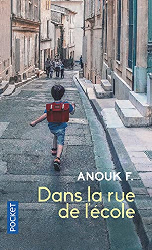 Dans la rue de l'école