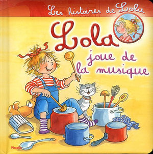 Lola joue de la musique