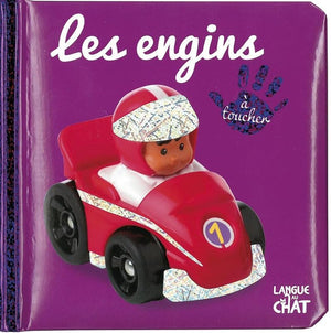 Bébé touche-à-tout - Les engins