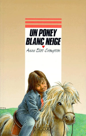 Un poney blanc neige